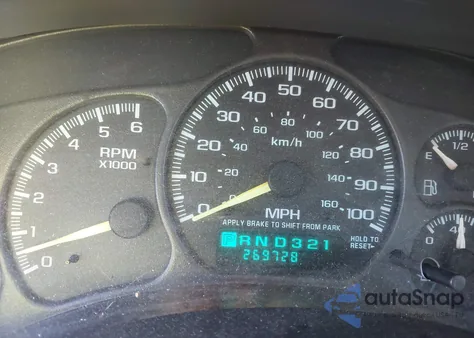 2001 Chevrolet Silverado 1500 Ls z USA, uszkodzony, nr VIN 2GCEC19V111128089